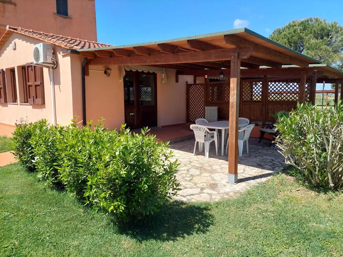 Agriturismo Il Pescinone Venturina Terme 0*,